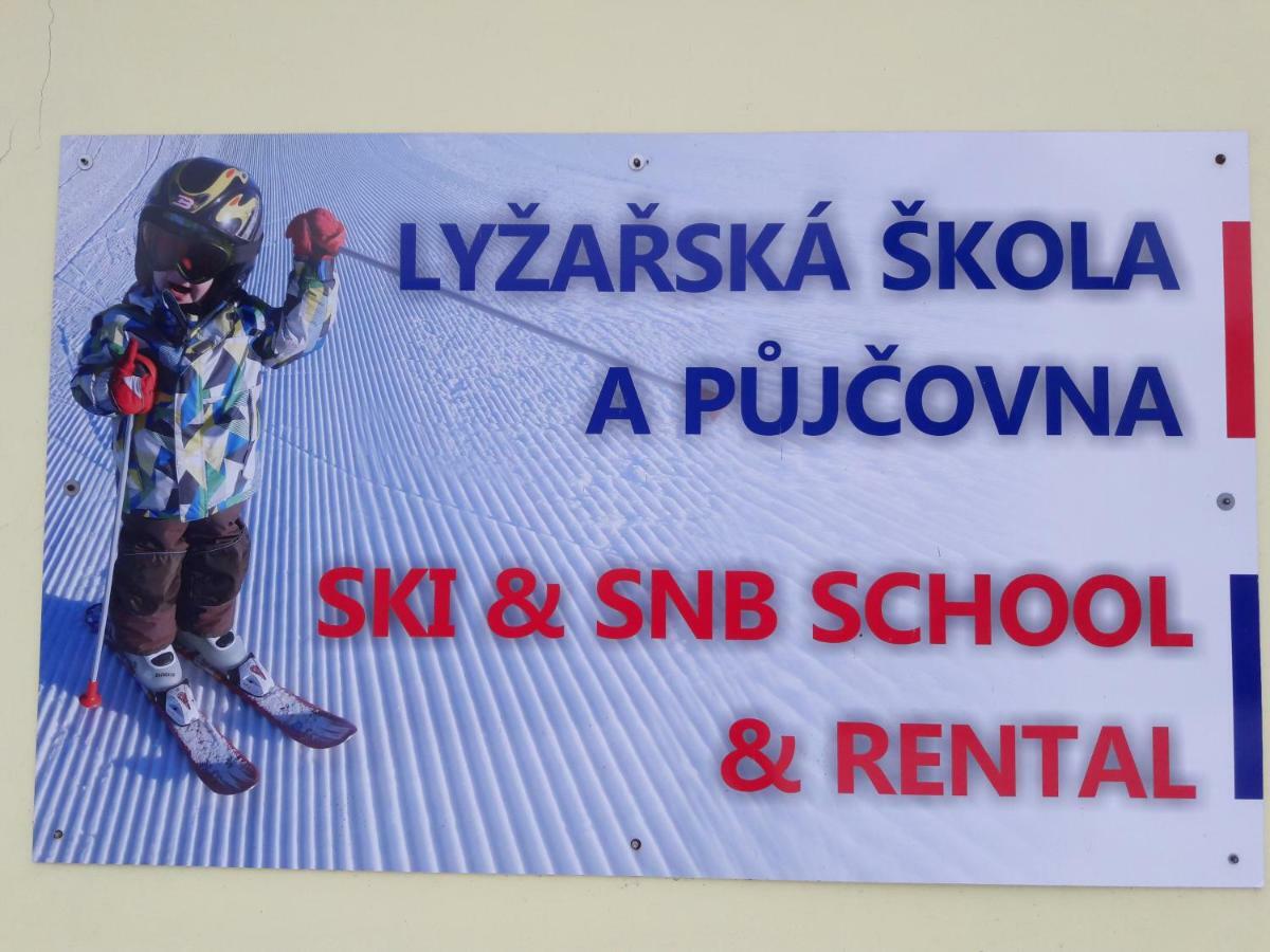 Penzion Jizerka Jablonec nad Nysą Zewnętrze zdjęcie